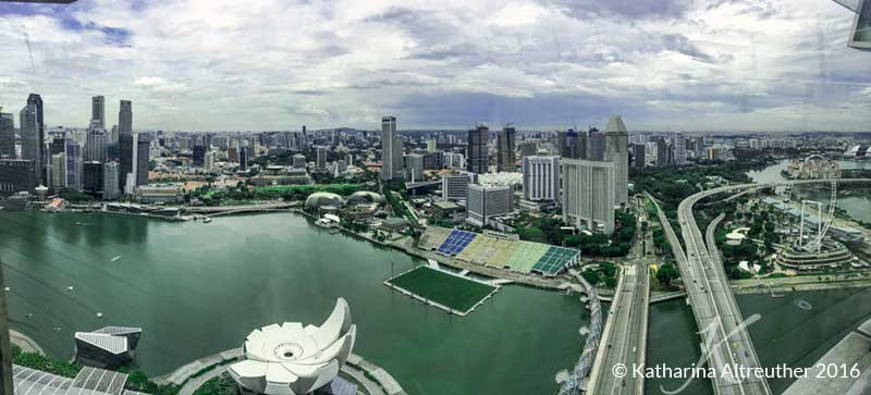 Aussicht von der Aussichtsplattform des Marina Bay Sands aus