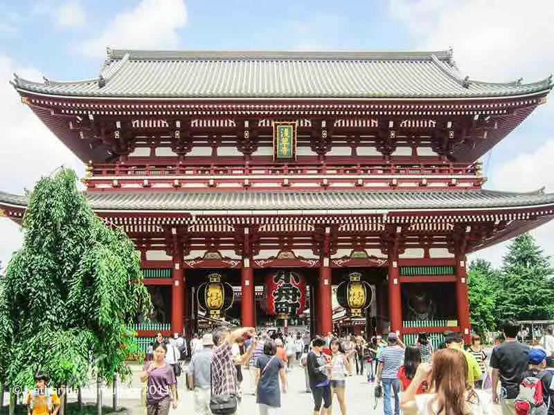 Besuch beim Sensō-ji