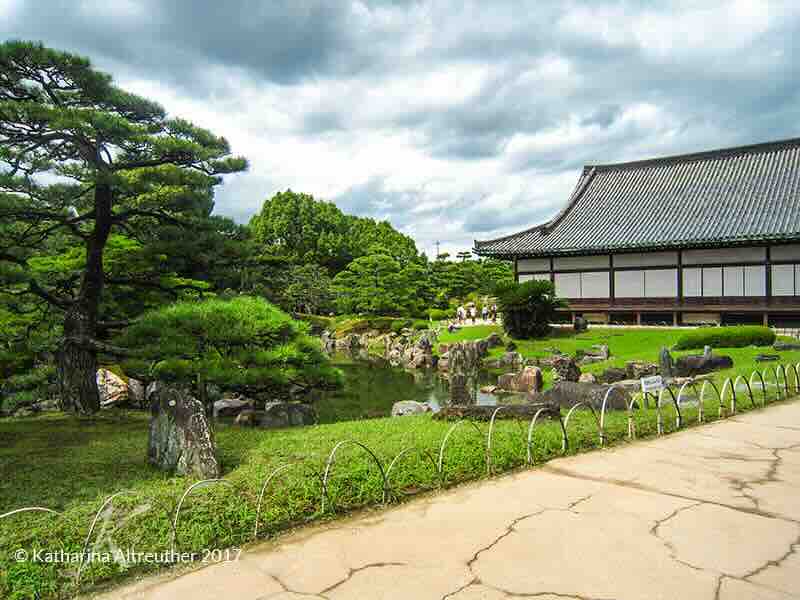 Burg Nijō mit Gärten
