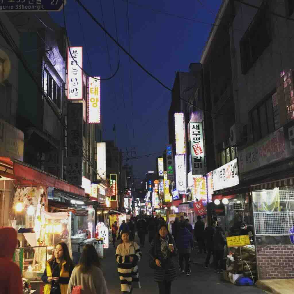 Nachtmarkt in Busan, Korea