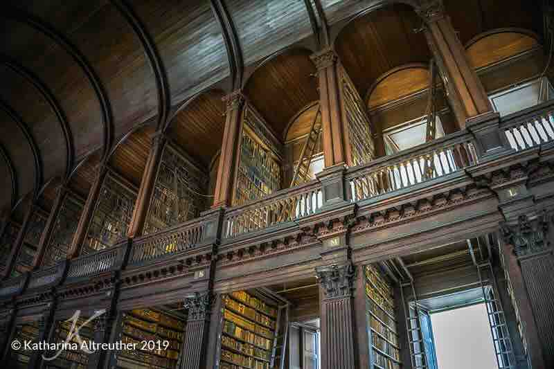 The Long Hall in der Trinity College Bibliothek in Dublin